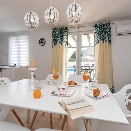 Cozy In Pakoštane