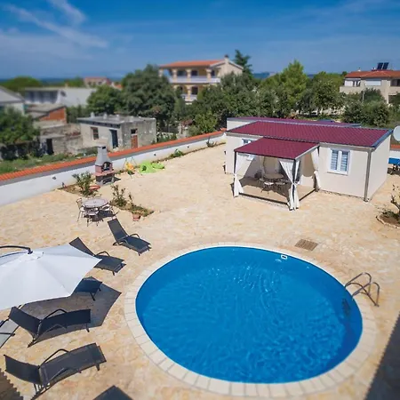 Gorgeous In With Kitchen Holiday home Pakostane
