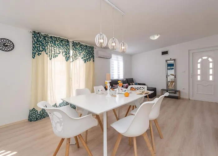 Gorgeous In With Kitchen בית נופש פאקוסטאן